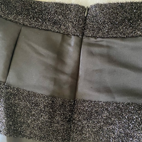 Like New - Fun Skirt - Picture 4 of 6